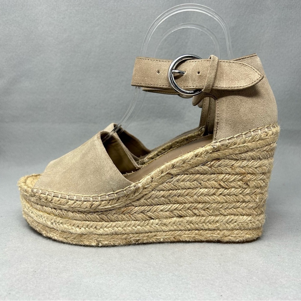 Marc Fisher Alida Sandal Taupe Womens Size 9.